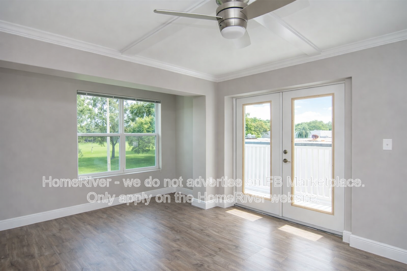 Available Now - 3300 OAK ST NE UNIT 107 property image