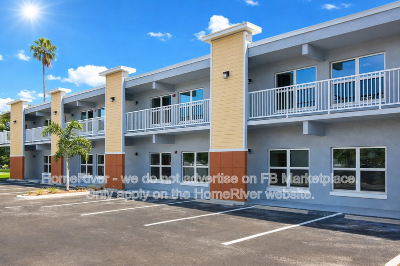 Available Now - 3300 OAK ST NE UNIT 107 property image