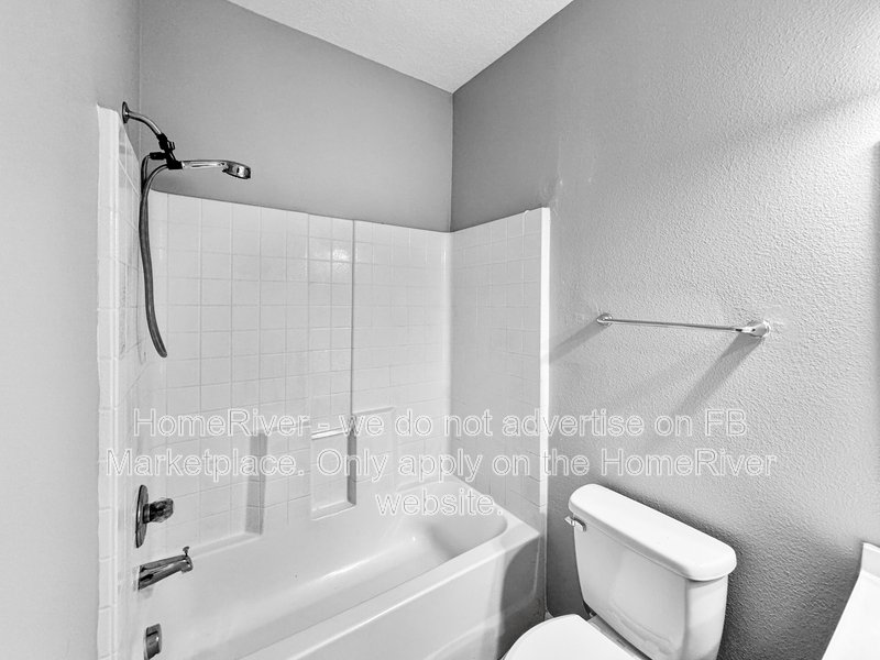 Move In Ready! - 5813 Fishhawk Ridge Dr Lithia, FL 33547 property image