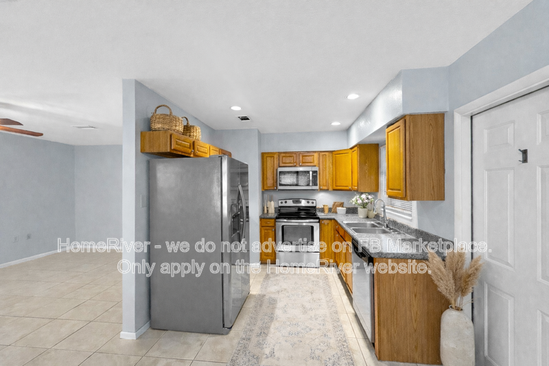 Available Now! 5642 NEW YORK AVE, SARASOTA FL 34231 property image