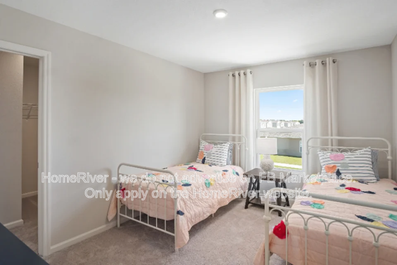 Available Now! Amazing 4 bedroom 2.5 bath home! property image