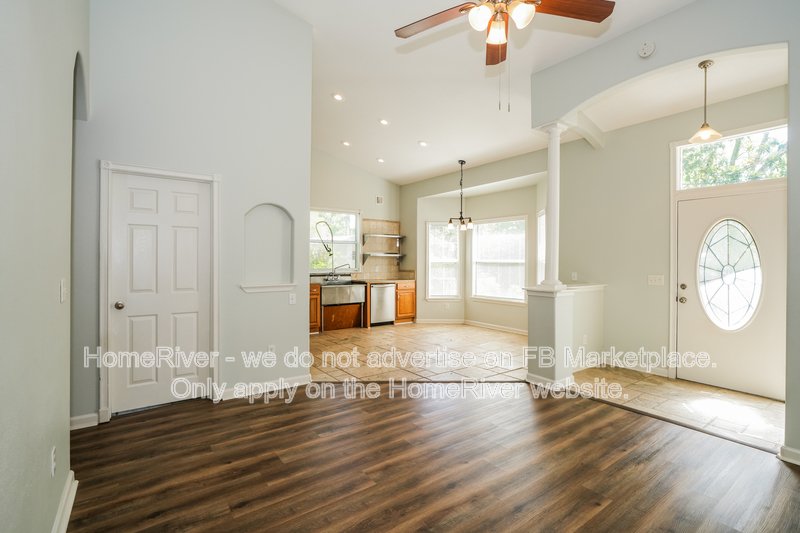 Available Now! Amazing 3 bed 2 bath home! property image