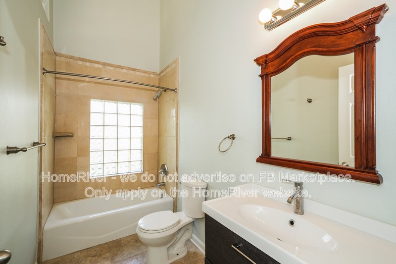 Available Now! Amazing 3 bed 2 bath home! property image