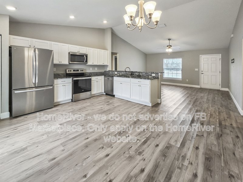 Move-in Ready! 13975 SW 33RD COURT property image