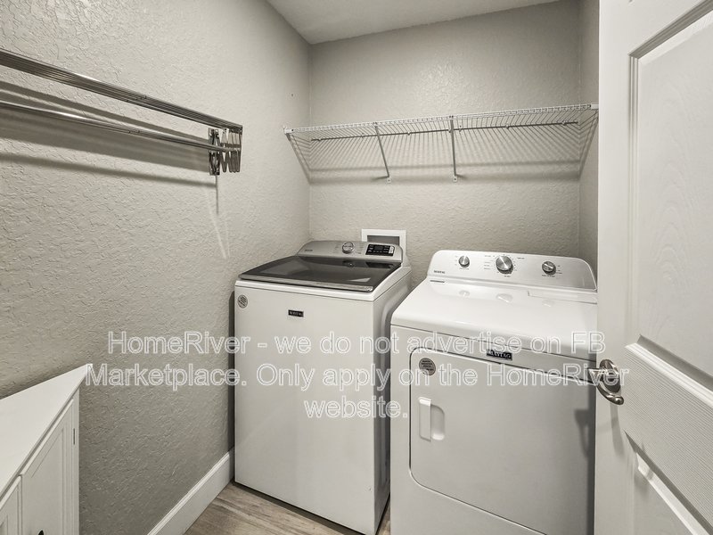 Move-in Ready! 13975 SW 33RD COURT property image