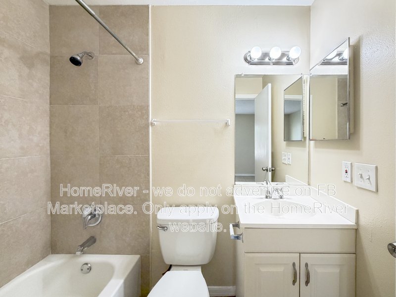 Move In Ready! - 1828 BONNEVILLE DR, ORLANDO FL 32826 property image