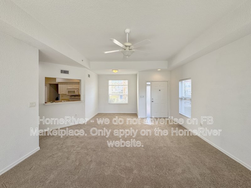 Move In Ready! - 7261 Fountain Palm Circle Bradenton, FL 34203 property image