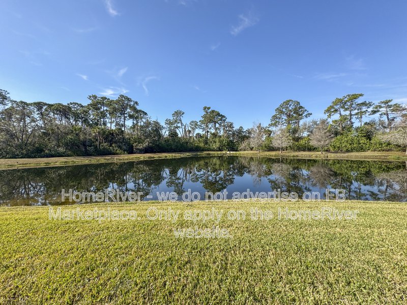 Move In Ready! - 7261 Fountain Palm Circle Bradenton, FL 34203 property image