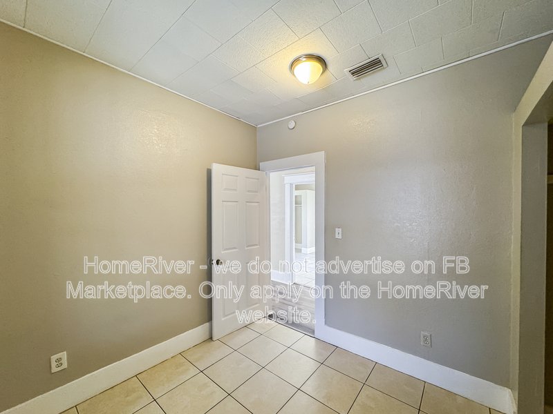 Move-in Ready! 509 27th Ave. S. Saint Petersburg, FL 33705 property image