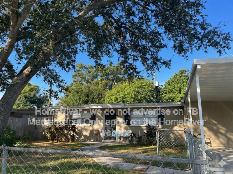Cozy 3BR in Tampa - Near Schools - w/ Private Yard property image