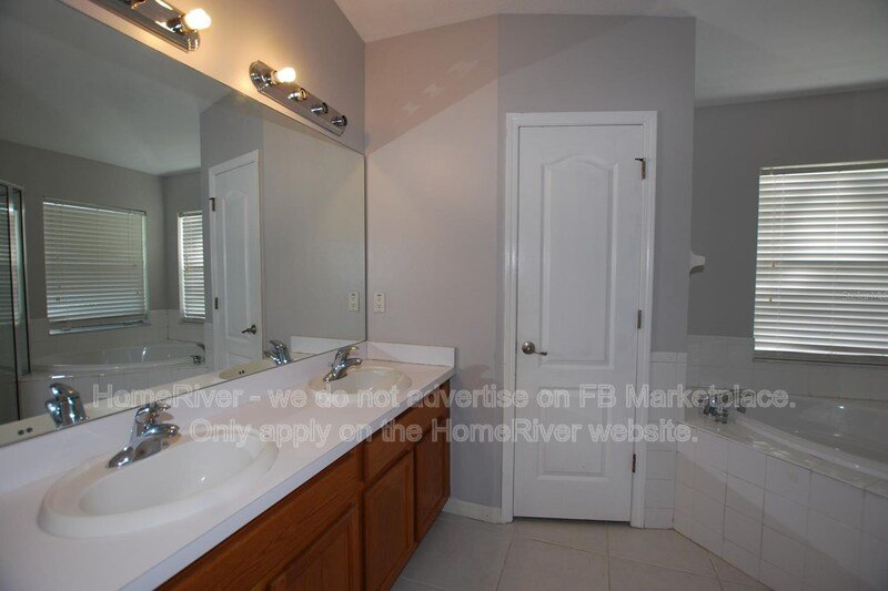 Spacious 4BR Home - Nearly 2,000 Sq Ft in Hampton Hills property image