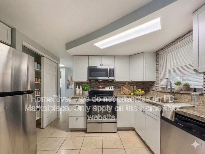 Available Now! Amazing 3 bed 2 bath home! property image