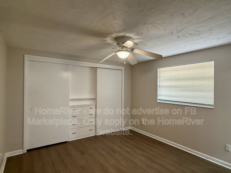 4 bedroom home with fenced yard and screened porch property image