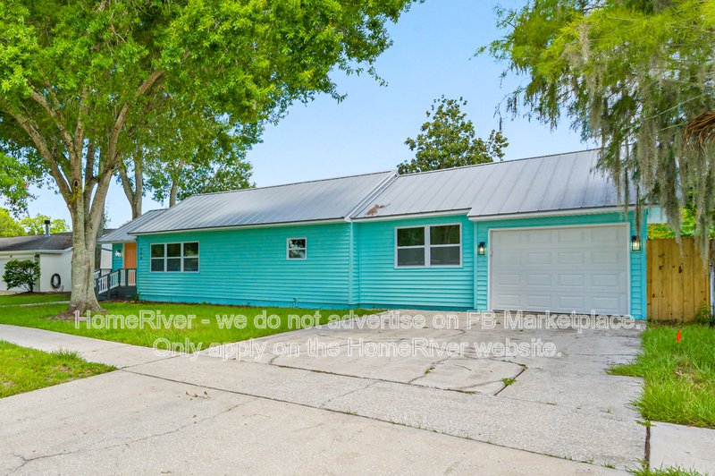 Screened In Lanai with Pool!! property image