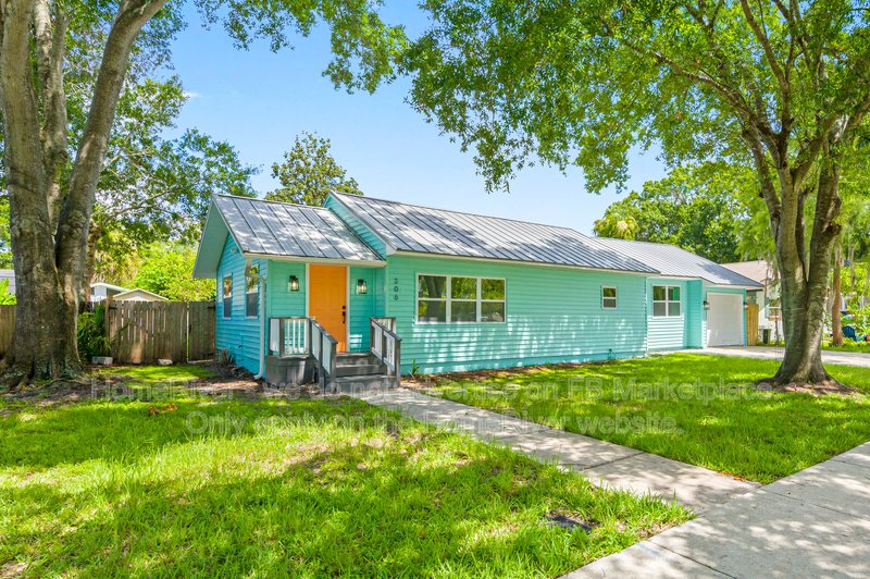 Screened In Lanai with Pool!! property image
