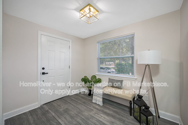 Screened In Lanai with Pool!! property image