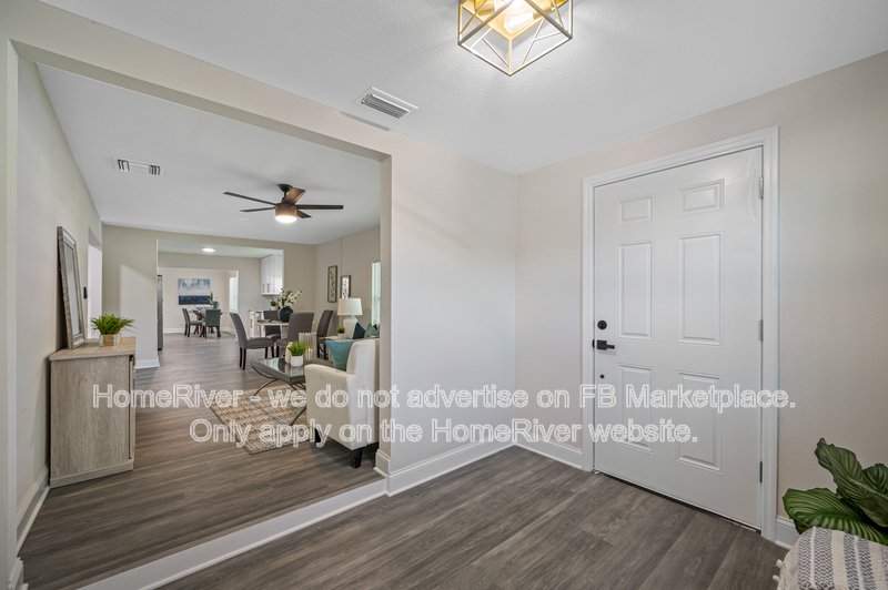 Screened In Lanai with Pool!! property image