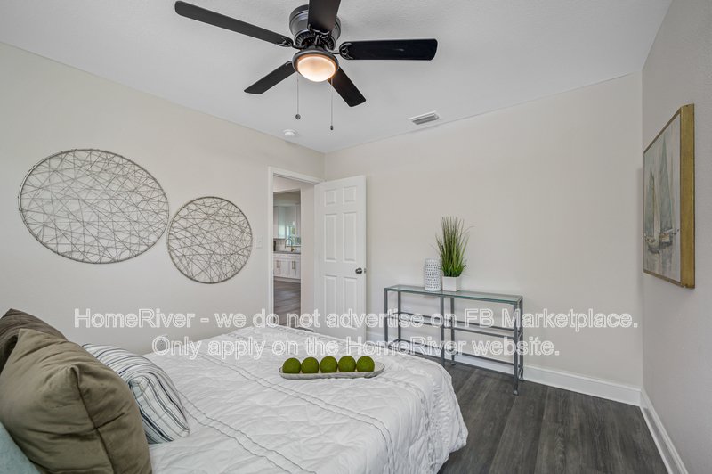 Screened In Lanai with Pool!! property image