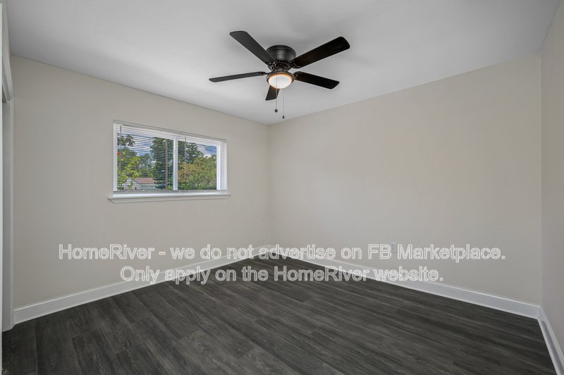 Screened In Lanai with Pool!! property image