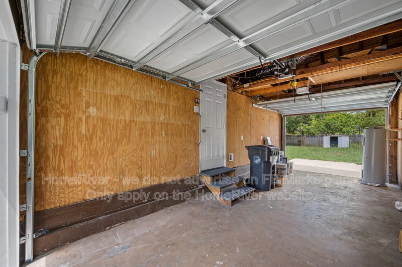 Screened In Lanai with Pool!! property image