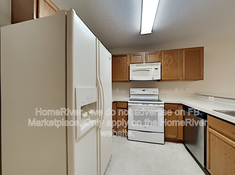 3BR/2.5BA Townhome - Prime Waterford Lakes Location property image