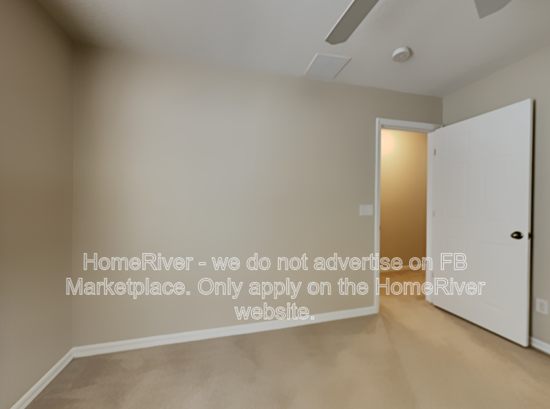 3BR/2.5BA Townhome - Prime Waterford Lakes Location property image