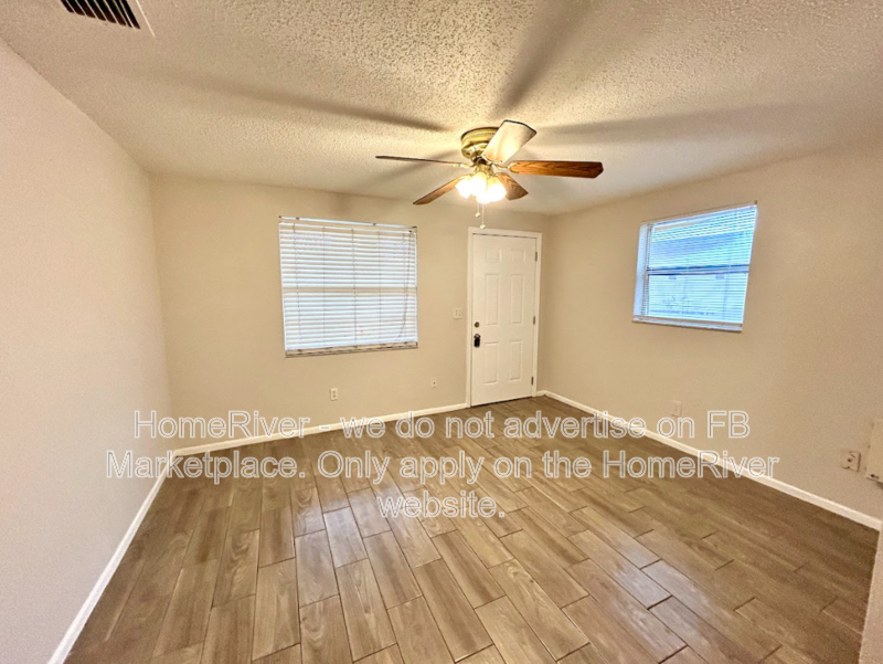 $200 off First Month&amp;amp;amp;amp;amp;#39;s Rent- 1207 E 108th Ave #A property image