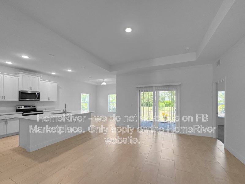 Available Now | Pets Welcome | 2 Car Garage | Screened-In Patio property image