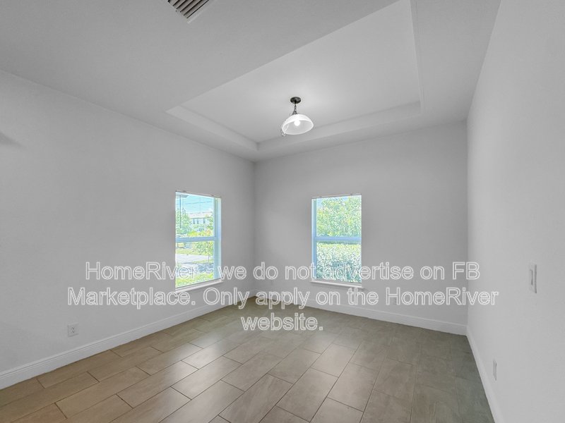 Available Now | Pets Welcome | 2 Car Garage | Screened-In Patio property image