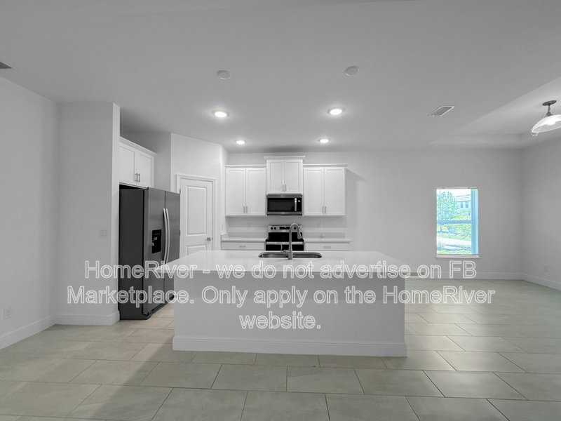 Available Now | Pets Welcome | 2 Car Garage | Screened-In Patio property image
