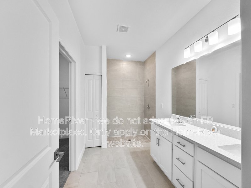 Available Now | Pets Welcome | 2 Car Garage | Screened-In Patio property image