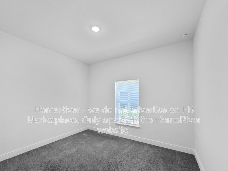 Available Now | Pets Welcome | 2 Car Garage | Screened-In Patio property image