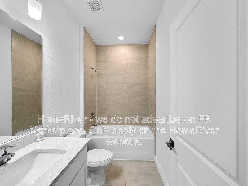 Available Now | Pets Welcome | 2 Car Garage | Screened-In Patio property image