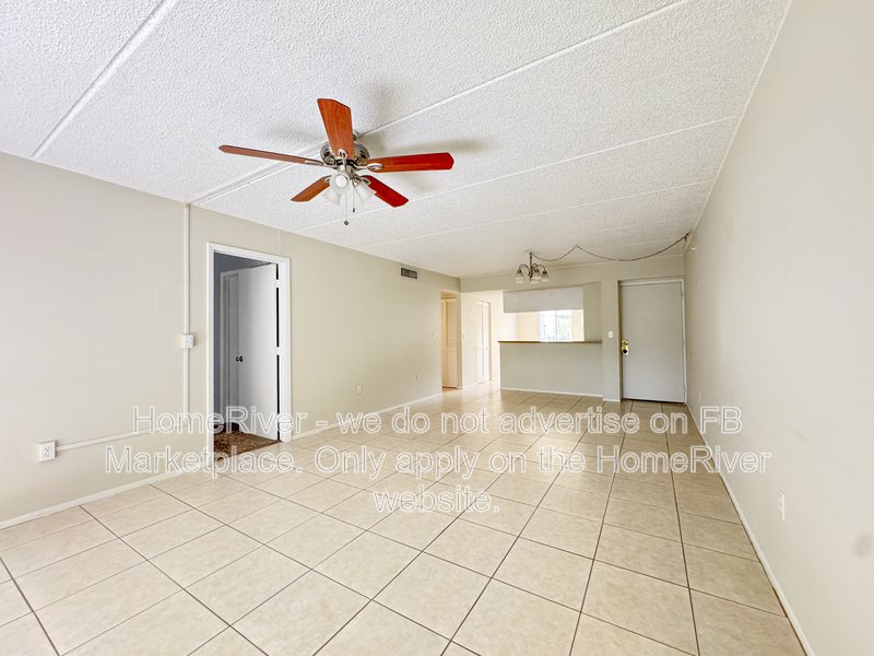 Comfortable Wooded View  condo with large porch property image
