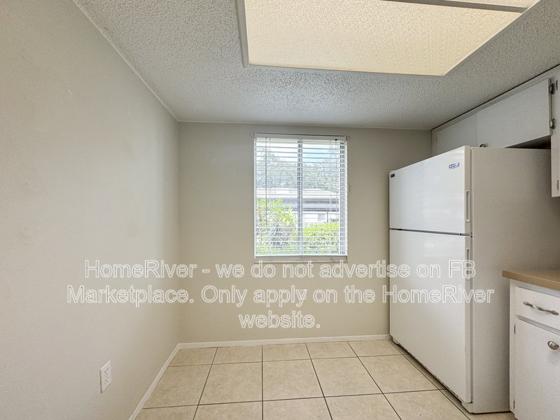 Comfortable Wooded View  condo with large porch property image